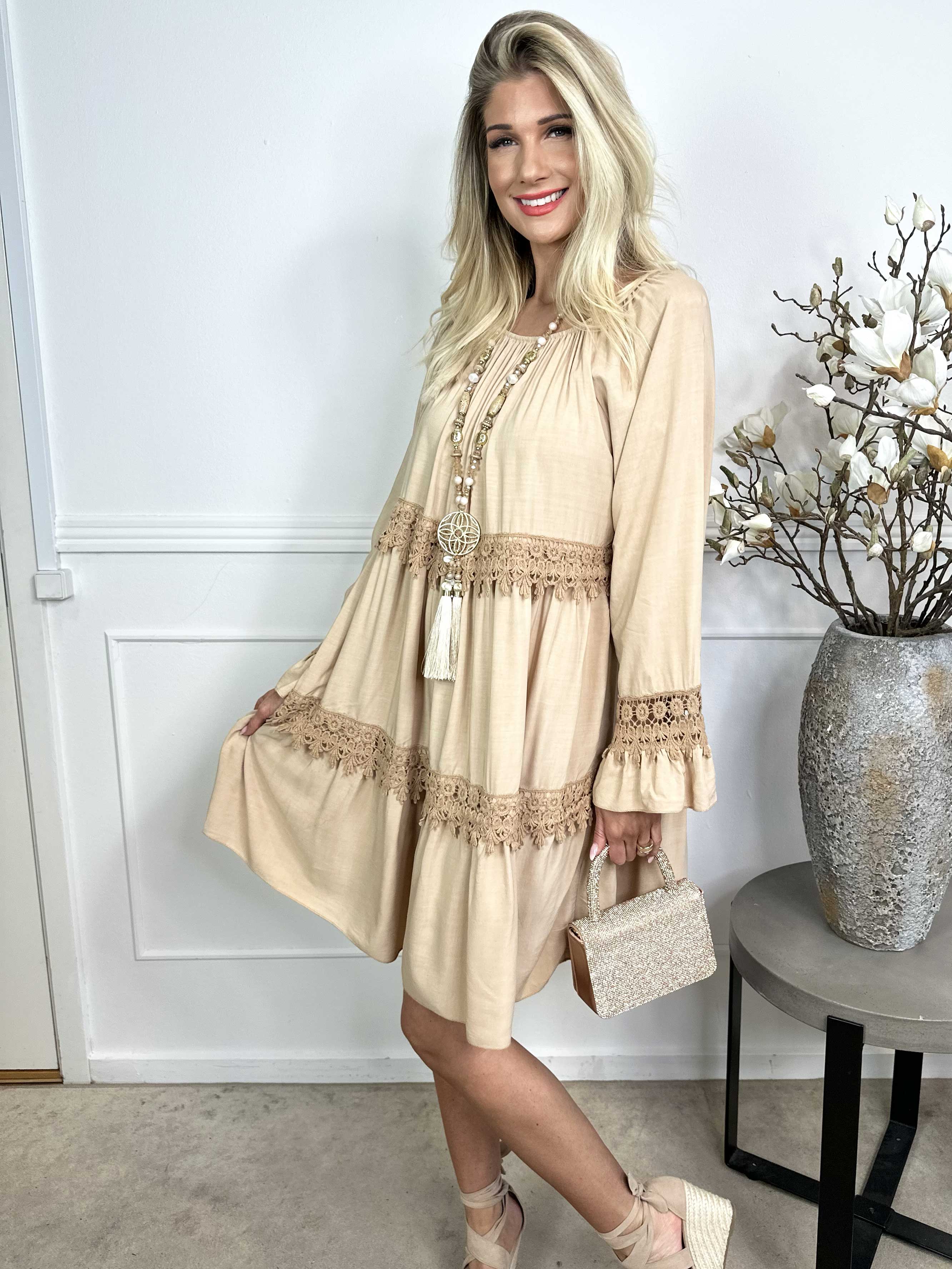 Tilda - Söt tunikaklänning med broderi